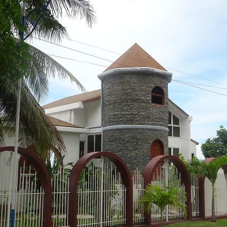 House Rapunzel Hotel Oslob Buitenkant foto